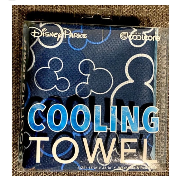 NWT Cooling Towel BLUE Mickey Mouse Icon Disney Parks New In Box - Picture 1 of 4